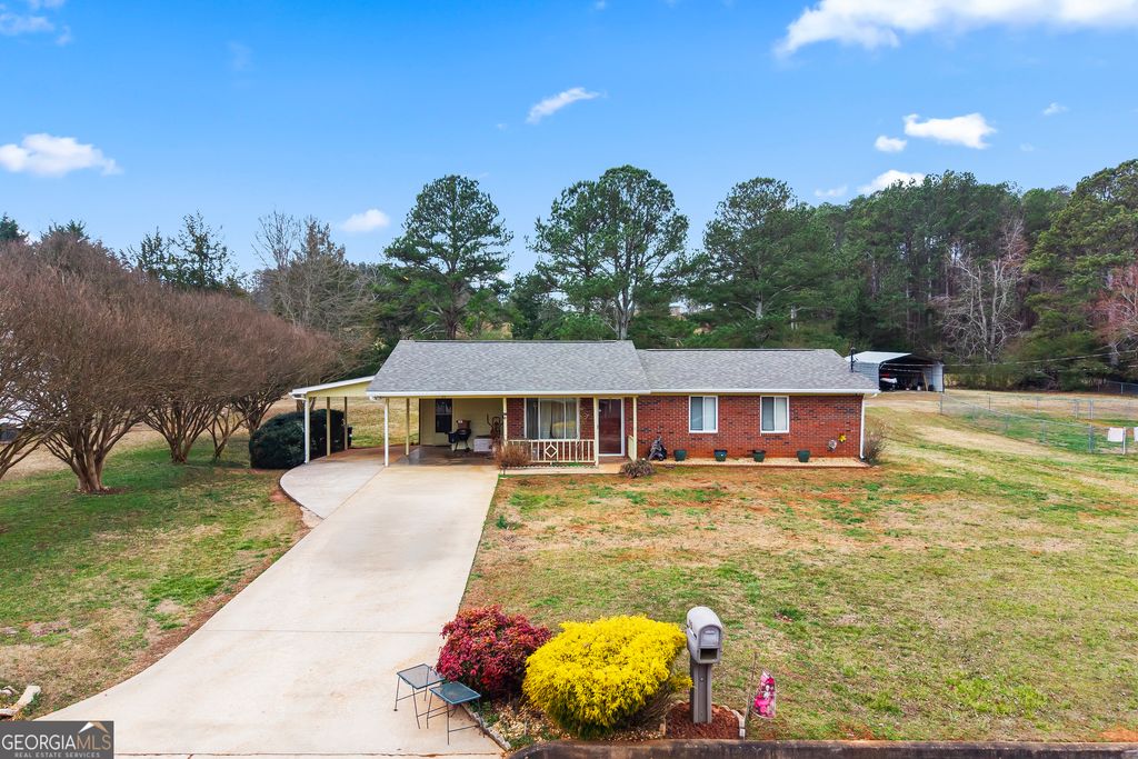75 Country View Drive, Eastanollee, GA 30538