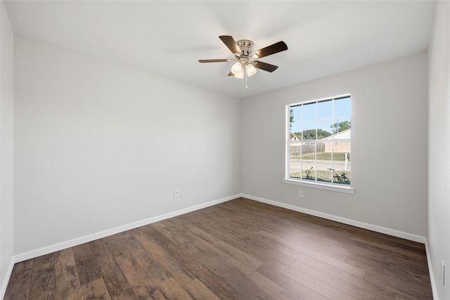 5608 Twin Oaks Drive, Haltom City, TX 76148