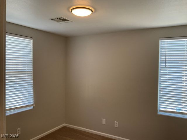 5851 West Santoli Avenue, Las Vegas, NV 89139