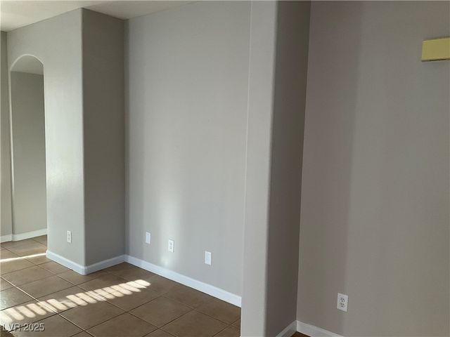 5851 West Santoli Avenue, Las Vegas, NV 89139