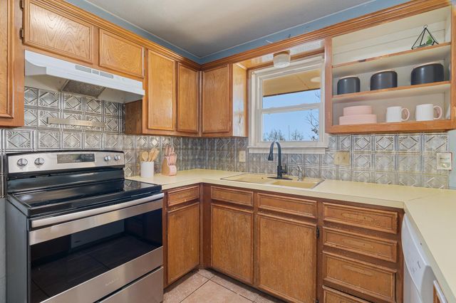 1518 Ruskin Circle Drive, Dimmitt, TX 79027