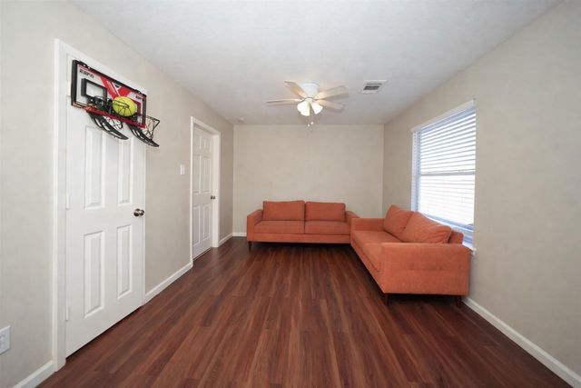 6423 Austinville Drive, Katy, TX 77449