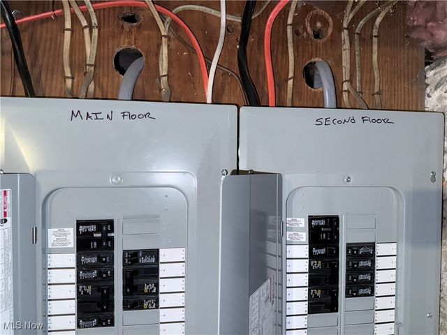 28 Christie Street, Akron, OH 44303