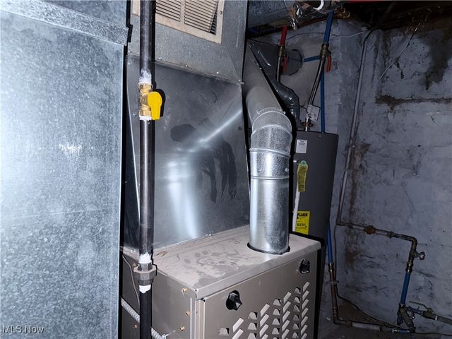 28 Christie Street, Akron, OH 44303