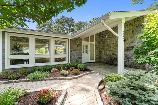 236 Robert Drive, New Rochelle, NY 10804