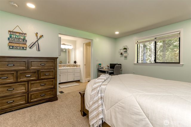 11706 16th Avenue NW, Gig Harbor, WA 98332