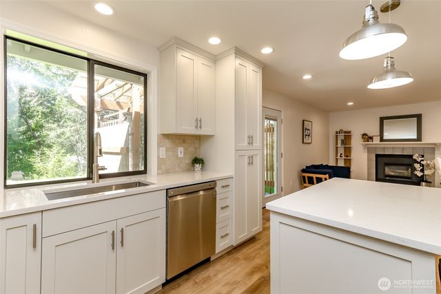 11706 16th Avenue NW, Gig Harbor, WA 98332