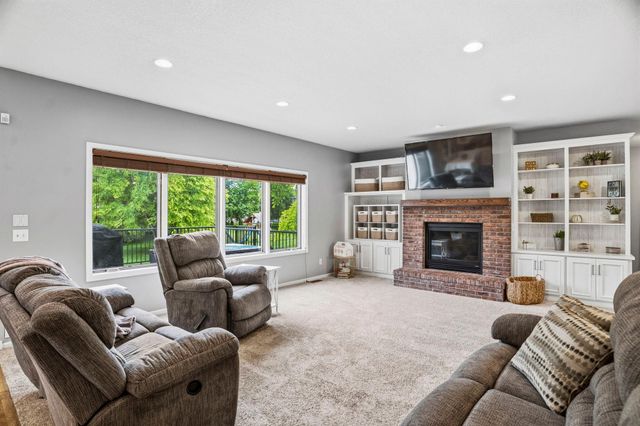 12218 Irma Place, Rogers, MN 55374