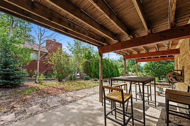 8789 W 68th Avenue, Arvada, CO 80004