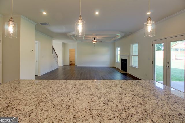 41 Woodland Road, Covington, GA 30016