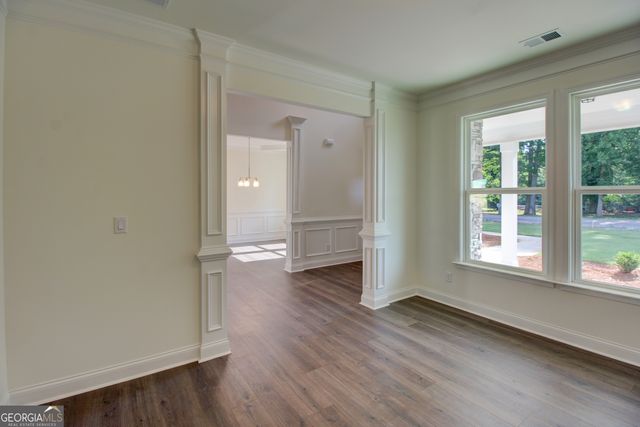 41 Woodland Road, Covington, GA 30016