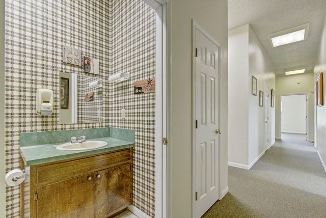 8458 Fm 1960, Dayton, TX 77535
