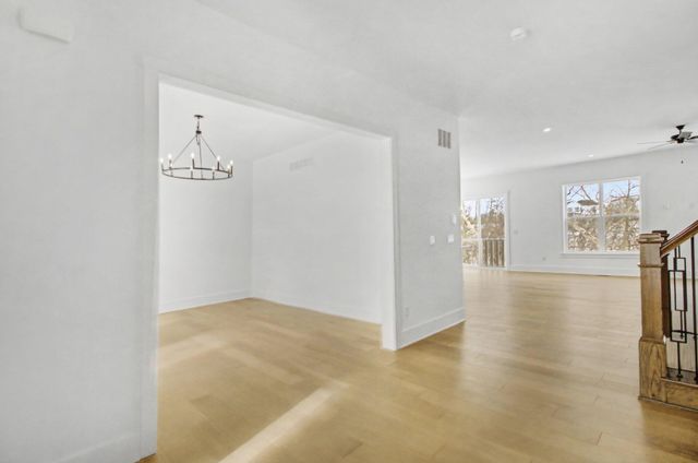 195 Acer Court, Ann Arbor, MI 48105