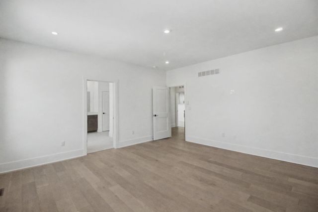 195 Acer Court, Ann Arbor, MI 48105