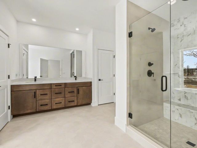 195 Acer Court, Ann Arbor, MI 48105