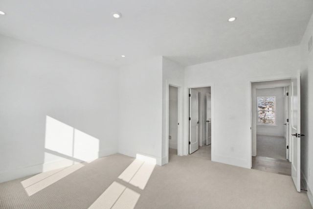 195 Acer Court, Ann Arbor, MI 48105