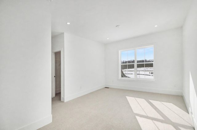 195 Acer Court, Ann Arbor, MI 48105