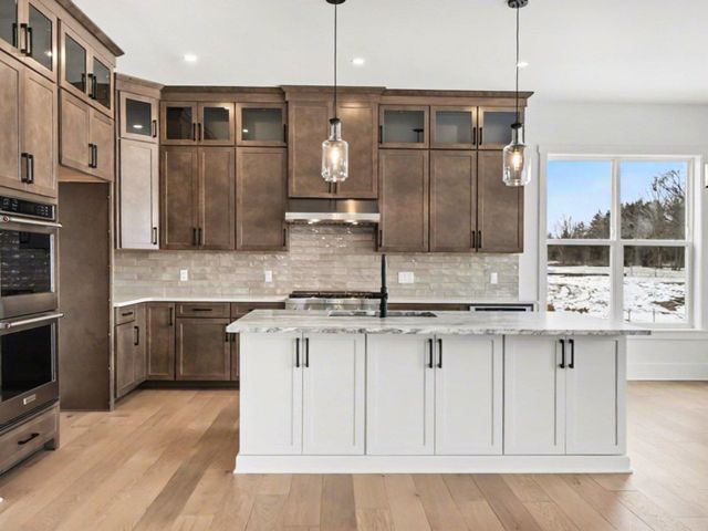 195 Acer Court, Ann Arbor, MI 48105