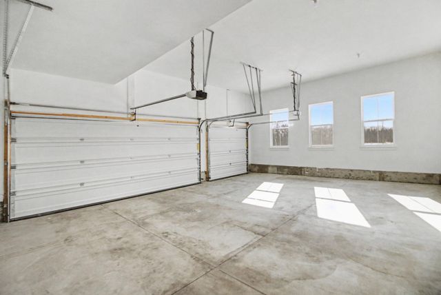 195 Acer Court, Ann Arbor, MI 48105