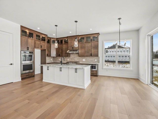 195 Acer Court, Ann Arbor, MI 48105