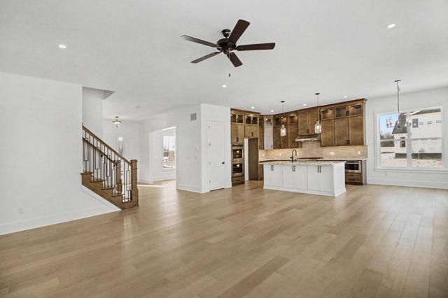 195 Acer Court, Ann Arbor, MI 48105