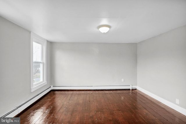 332 W SAVORY ST, Pottsville, PA 17901