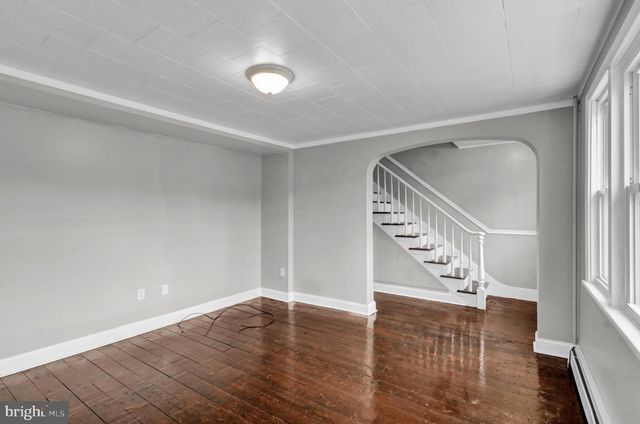 332 W SAVORY ST, Pottsville, PA 17901