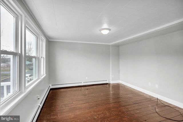 332 W SAVORY ST, Pottsville, PA 17901