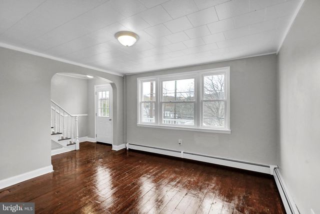 332 W SAVORY ST, Pottsville, PA 17901