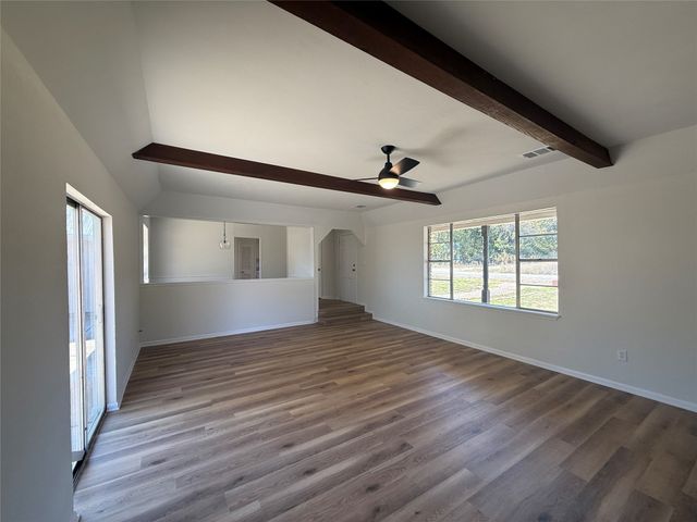 1102 Chilton Street, Weatherford, TX 76086