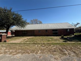 1102 Chilton Street, Weatherford, TX 76086
