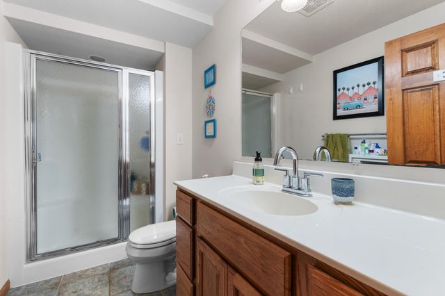 2129 E Heights Lane NE, Rochester, MN 55906