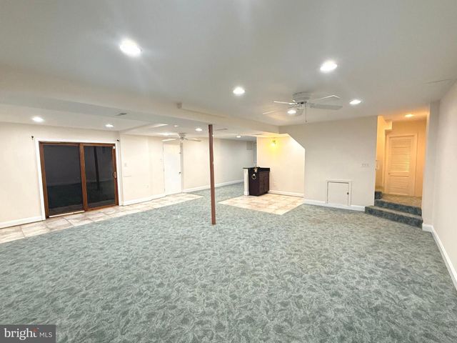 11512 LE HAVRE DR, Potomac, MD 20854