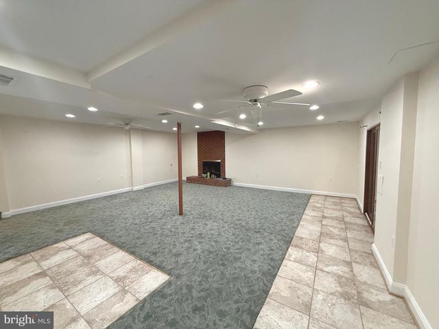 11512 LE HAVRE DR, Potomac, MD 20854