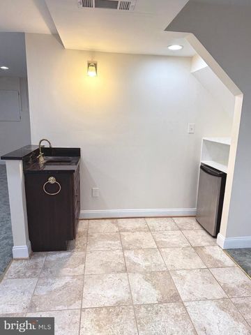 11512 LE HAVRE DR, Potomac, MD 20854