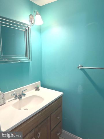 11512 LE HAVRE DR, Potomac, MD 20854