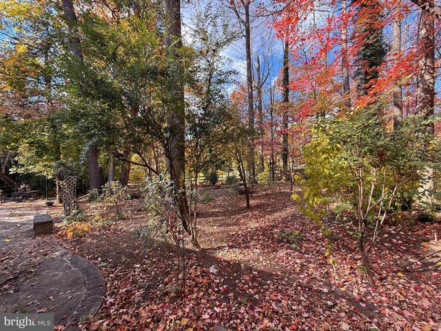 11512 LE HAVRE DR, Potomac, MD 20854