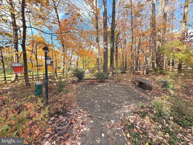 11512 LE HAVRE DR, Potomac, MD 20854