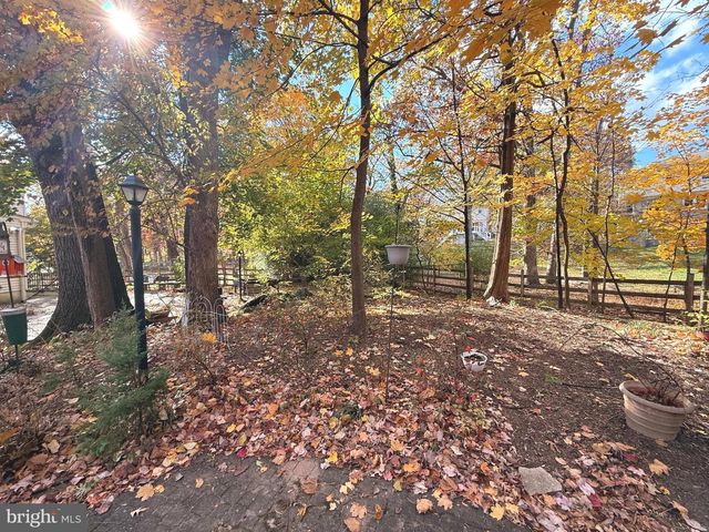 11512 LE HAVRE DR, Potomac, MD 20854