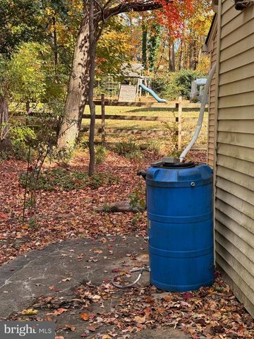 11512 LE HAVRE DR, Potomac, MD 20854