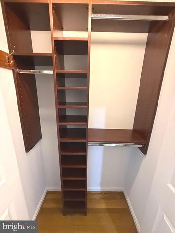 11512 LE HAVRE DR, Potomac, MD 20854