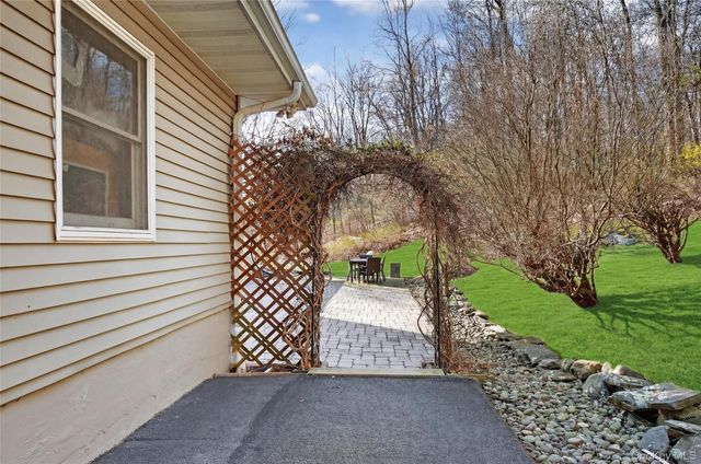 155 Roselawn Road, Highland Mills, NY 10930