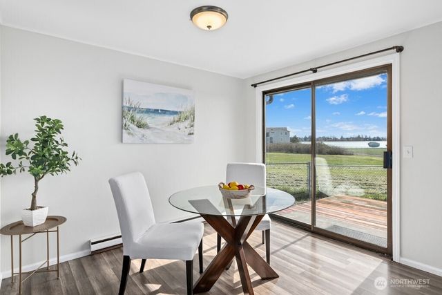 335 SW 4th Avenue, Oak Harbor, WA 98277