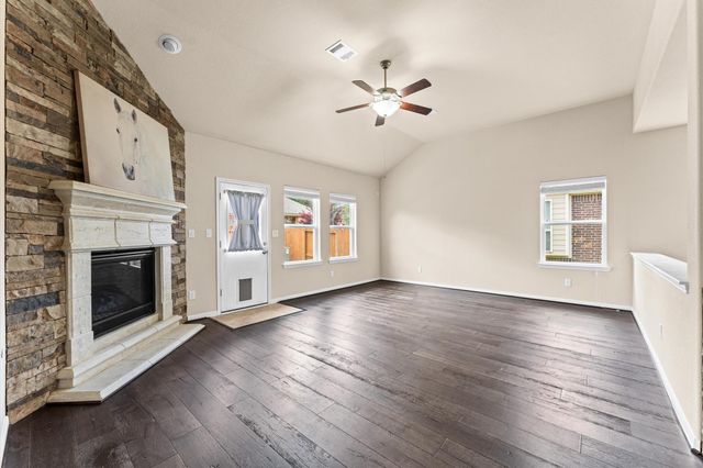 9974 Stone Creek Lane, Brookshire, TX 77423