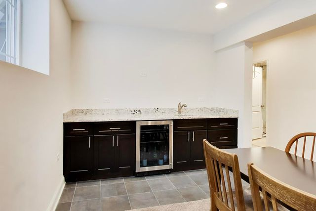 2819 Cuyler Avenue, Berwyn, IL 60402