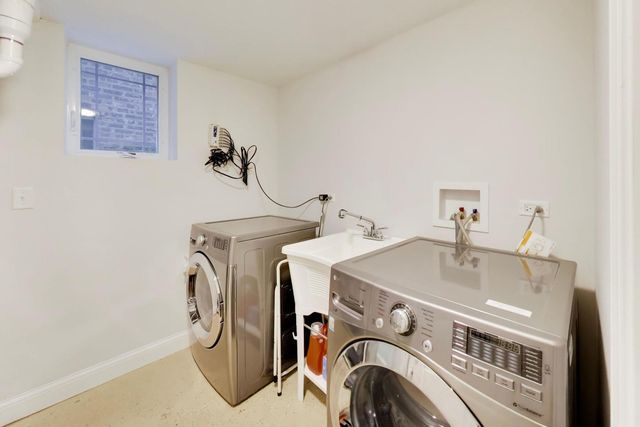 2819 Cuyler Avenue, Berwyn, IL 60402