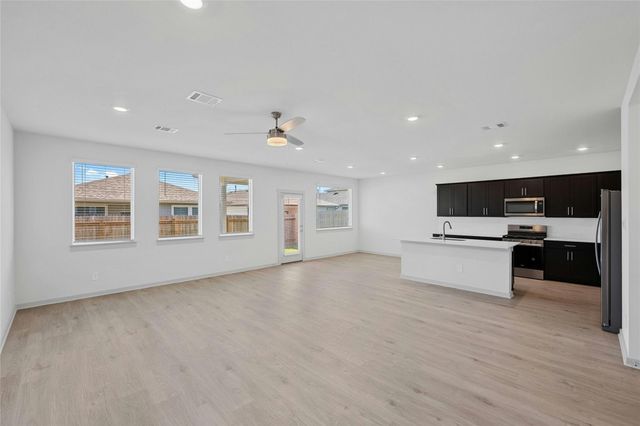136 NEW HAVEN Ave, San Marcos, TX 78666