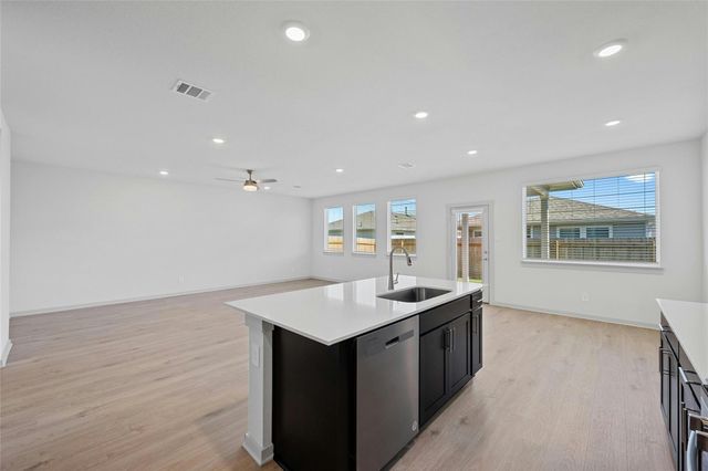 136 NEW HAVEN Ave, San Marcos, TX 78666