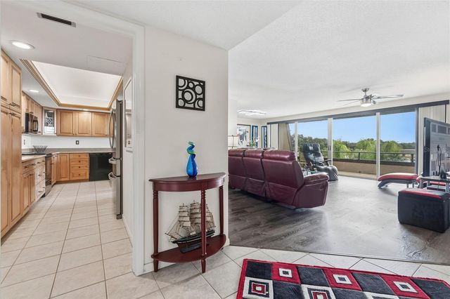 3021 COUNTRYSIDE BOULEVARD 44A, Clearwater, FL 33761