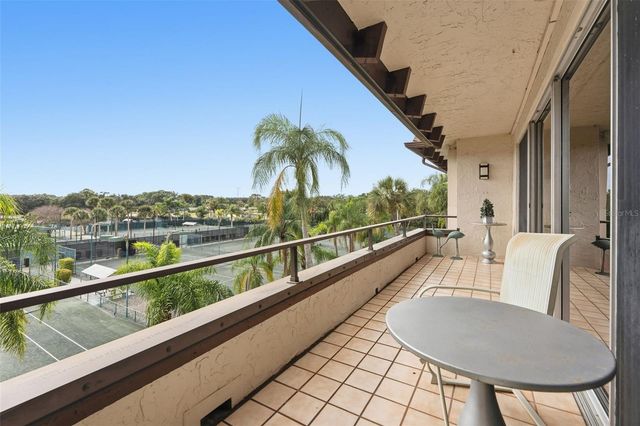 3021 COUNTRYSIDE BOULEVARD 44A, Clearwater, FL 33761